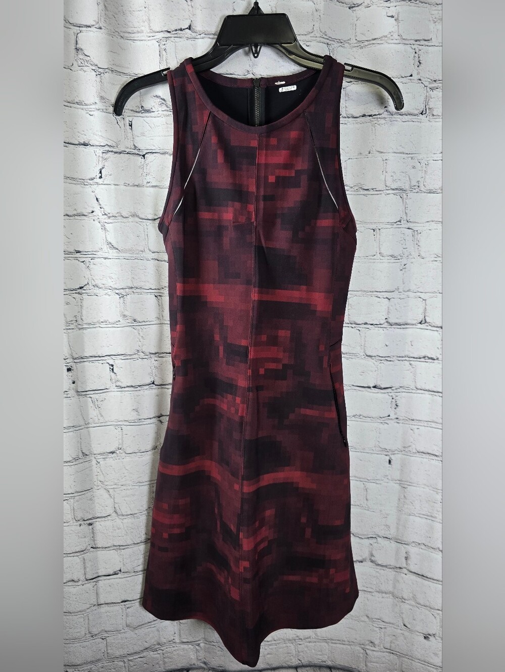 Lululemon Sleeveless Pixel-Print Active Dress Size‎ 6